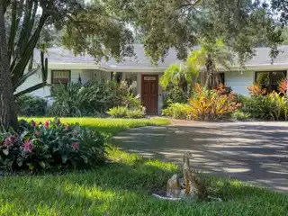 Great Opportunity in Old Forest Lakes