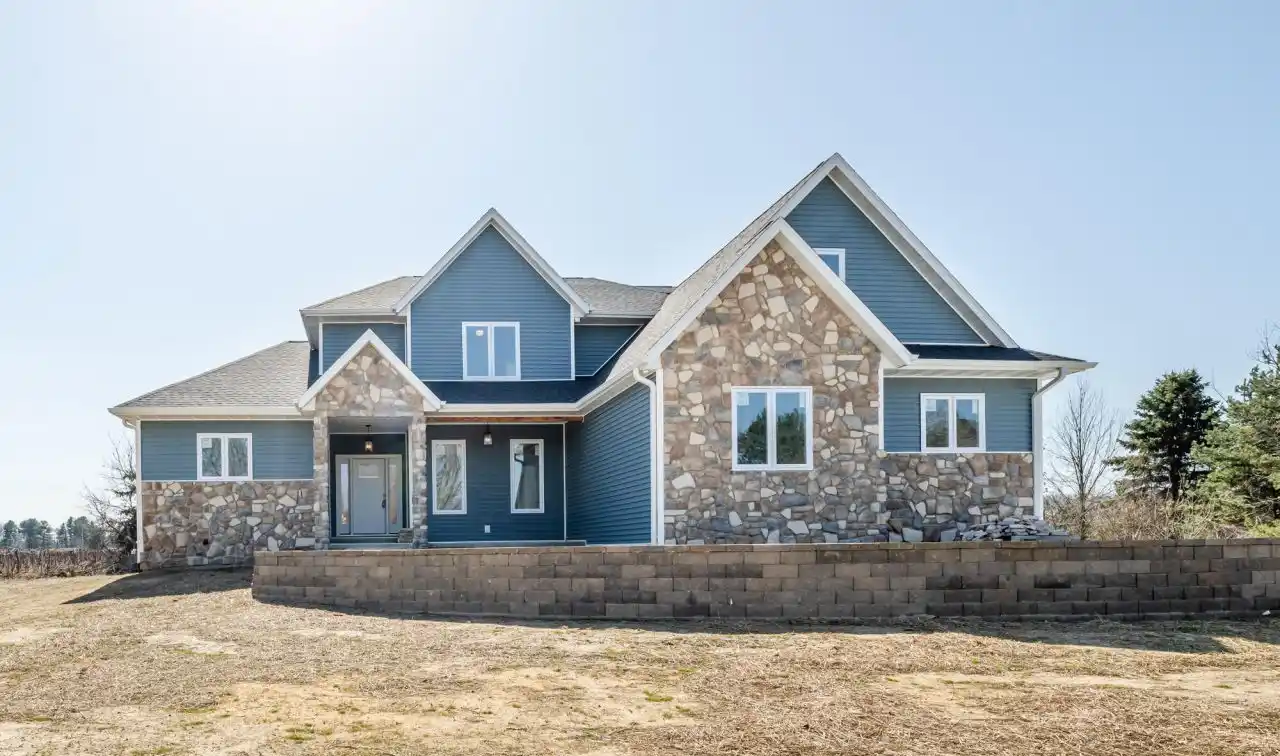 Elegant and Comfortable New Construction