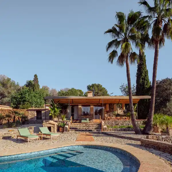 IMPRESSIVE VILLA IN THE PRESTIGIOUS LA SELLA GOLF AREA