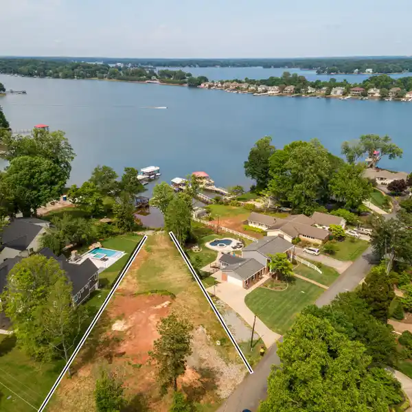 NEW CONSTRUCTION CUSTOM WATERFRONT HOME