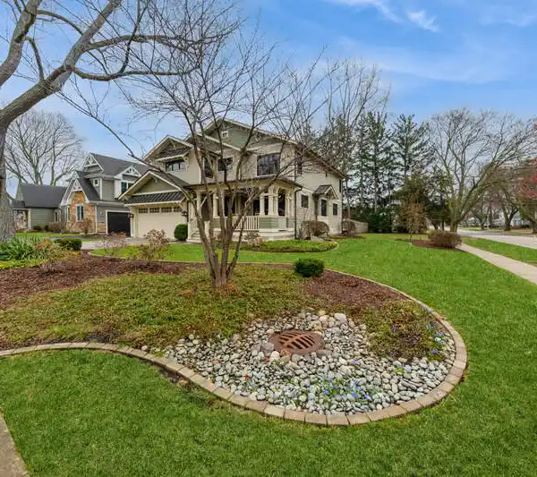 CUSTOM HOME WITH THE FINEST FINISHES