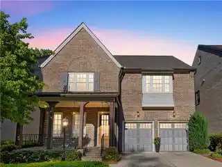 Architectural Masterpiece That Epitomizes Modern Elegance