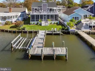Bayfront Bliss with Pier, Porch, and Sunsets