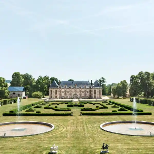 REMARKABLE HISTORIC CASTLE