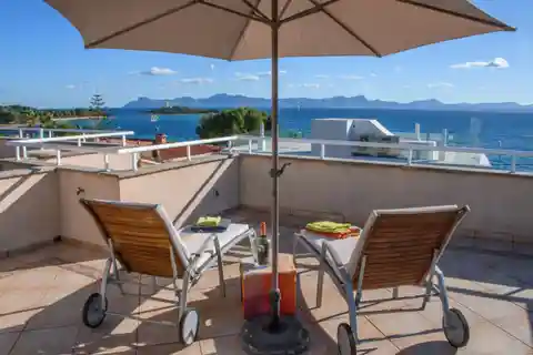 Fantastic Villa with Beautiful Sea Views