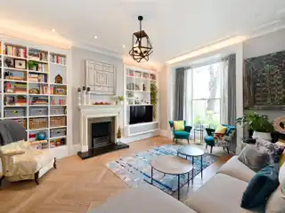 Impressive Duplex Apartment in a Period Building