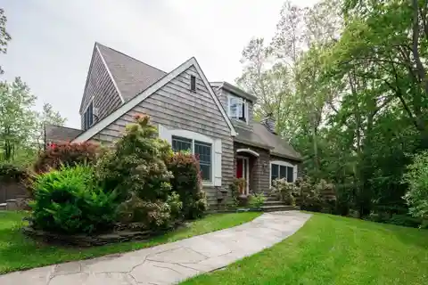 Waterfront Gem in Sag Harbor