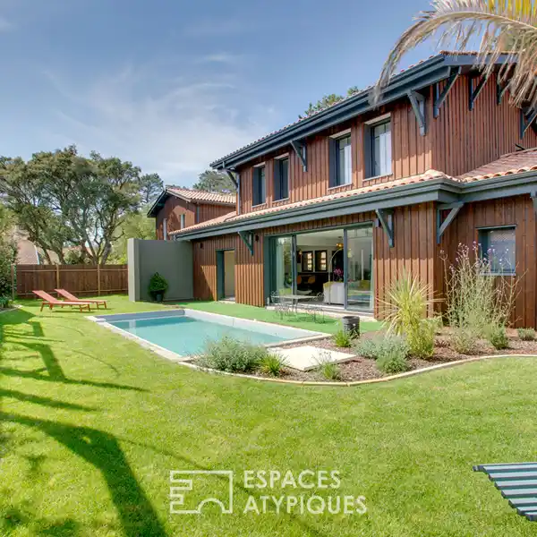 LUXURY CONTEMPORARY HOME ON A PEACEFUL CUL-DE-SAC