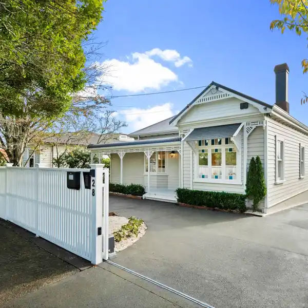 ENCHANTING 1910S CHARACTER HOME