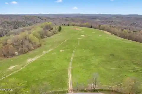 Scenic Property in Commanding Position