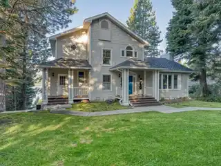 Lakeside Luxury at Lake Almanor