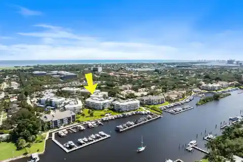 Elegant Residence in Bay Colony