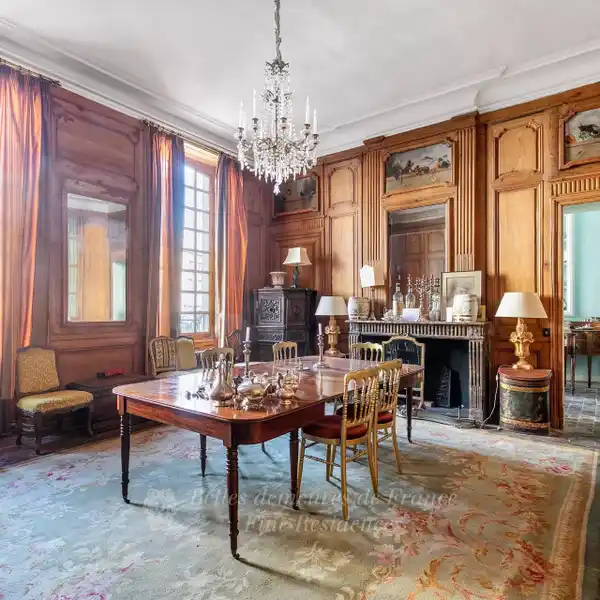 MAGNIFICENT PRIVATE MANSION