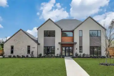 Impressive New Construction Home in Melshire Estates