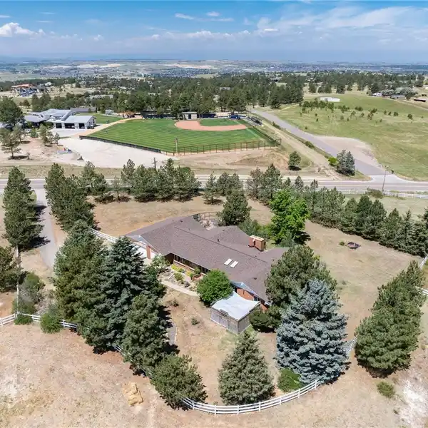 UNIQUE VILLAGE ROAD 10 ACRE HORSE PROPERTY