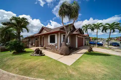 Welcoming Single-level Home in Kapolei