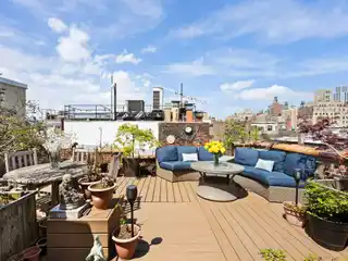 Terrace Lovers' Dream