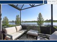 EXTRAORDINARY NEWLY UPDATED TOWNHOUSE