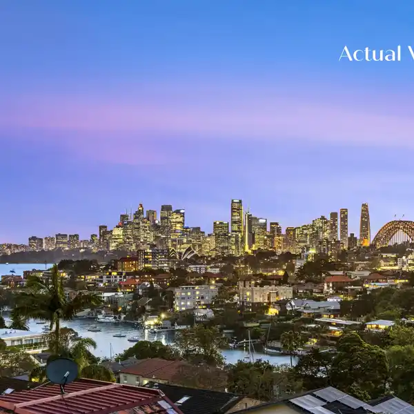 BEAUTIFULLY RENOVATED ART DECO APARTMENT