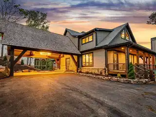 Newly Built Mountain Estate with Long-range Views