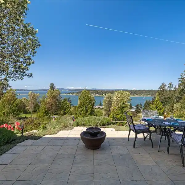 A SANCTUARY THAT MAKES A STATEMENT