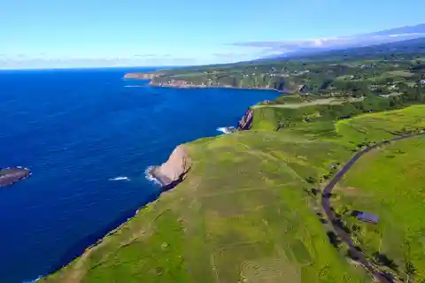 Prime 13.241-Acre Parcel in Pe'ahi Farms