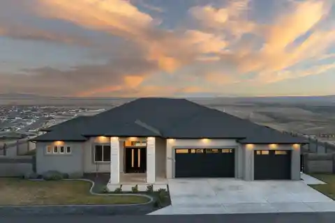 Comfortable and Elegant Rambler