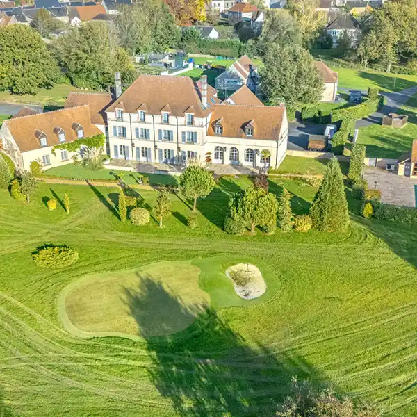 PRESTIGIOUS PROPERTY IN A BUCOLIC SETTING