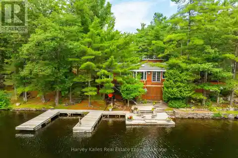 Captivating and Diligently Cared-For Home on Lake Muskoka