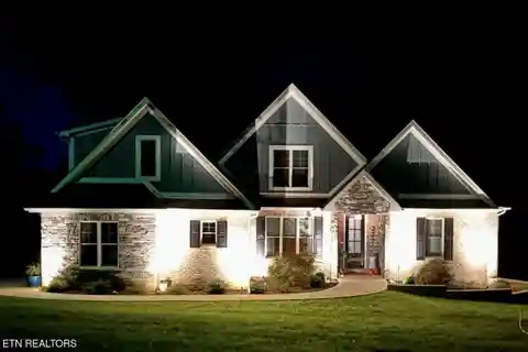 Luxury on Cherokee Lake