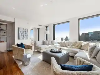 High-Floor Home in the Sudbury