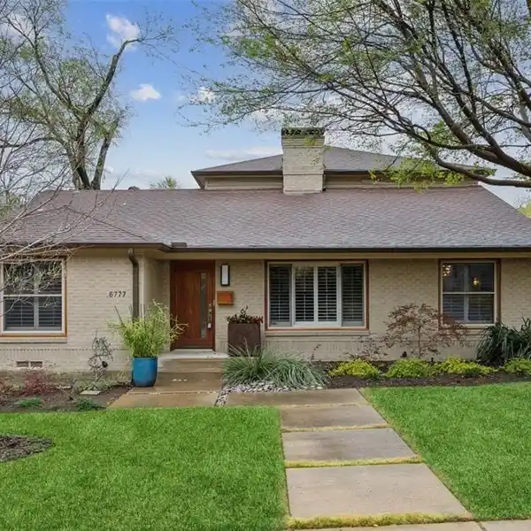 CHARMING CREEK-FRONT HOME