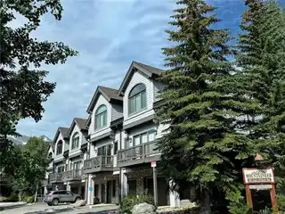 Stunning Mountaineer Townhome