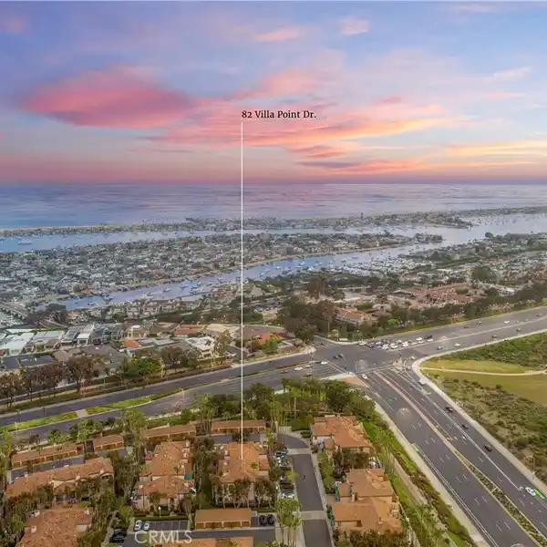BEAUTIFUL VILLA POINT HOME