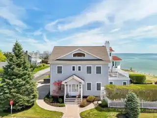 A True Coastal Gem