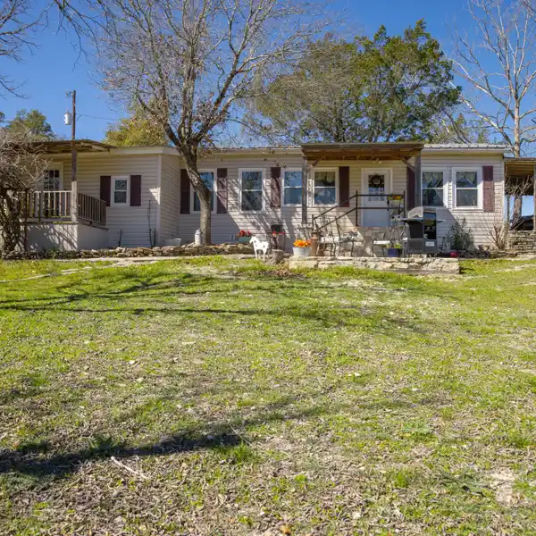 BEAUTIFUL APPROXIMATELY 30-ACRE RANCH