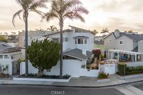 Spacious Home in Coveted Newport Shores