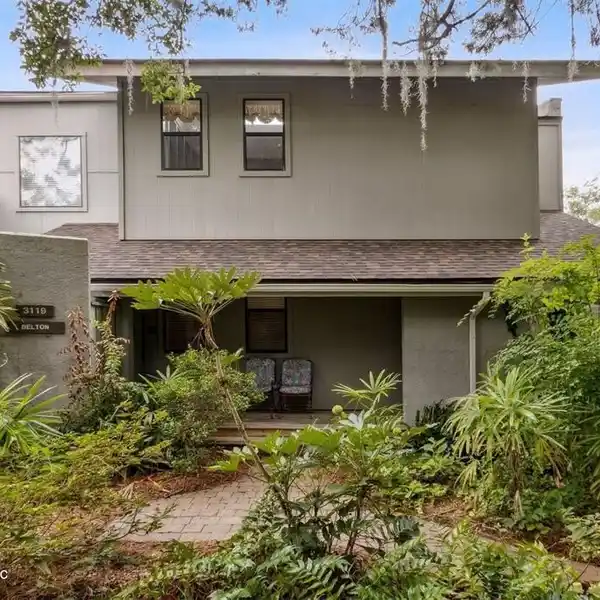 AMELIA ISLAND RETREAT WITH STUNNING MARSH VIEWS