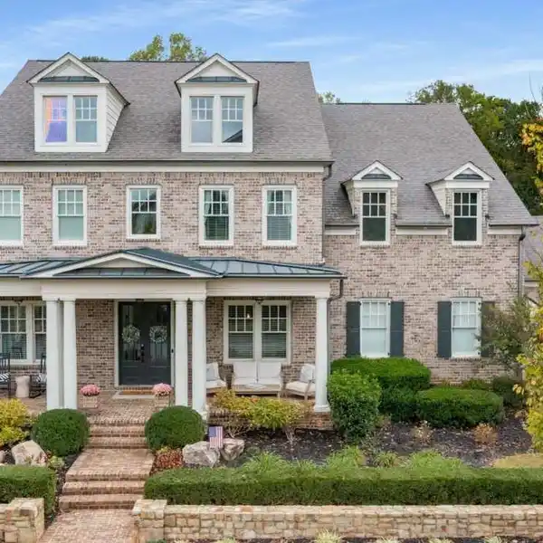 EXCEPTIONAL MASTERPIECE | REFINED SOUTHERN LIVING