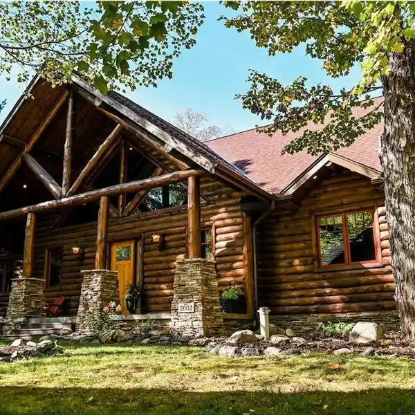 TIMELESS RETREAT ON DAGGETT LAKE