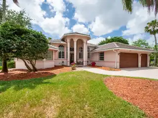 Gorgeous Pool Home on a Private Cul-De-Sac