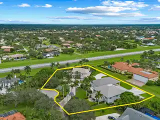 Exclusive Aviation Estate with Hangar and Luxury Amenities