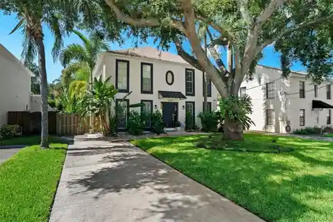 Tropical Living Meets Walkable Lifestyle