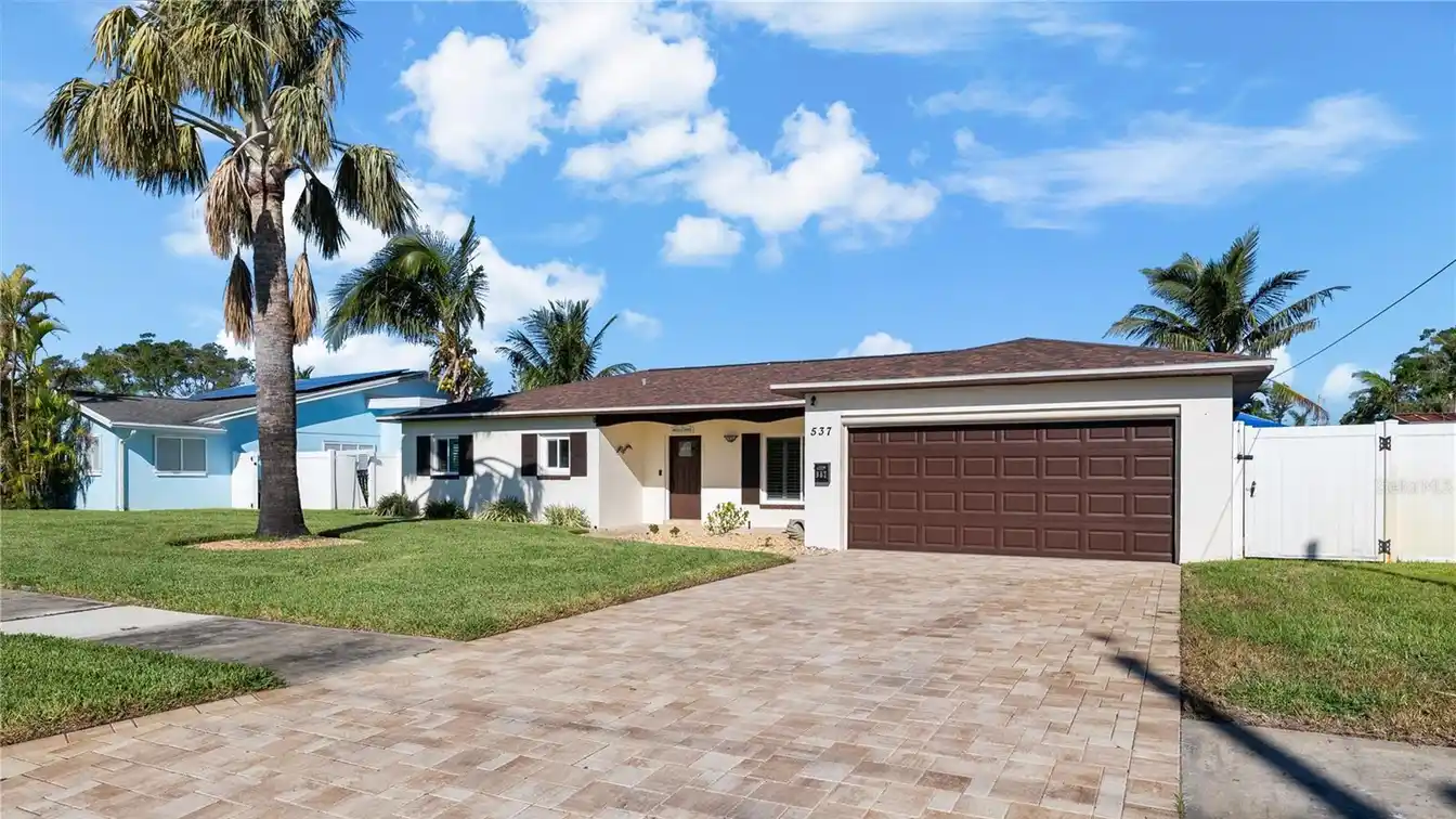A Home Offering the Best of All Worlds