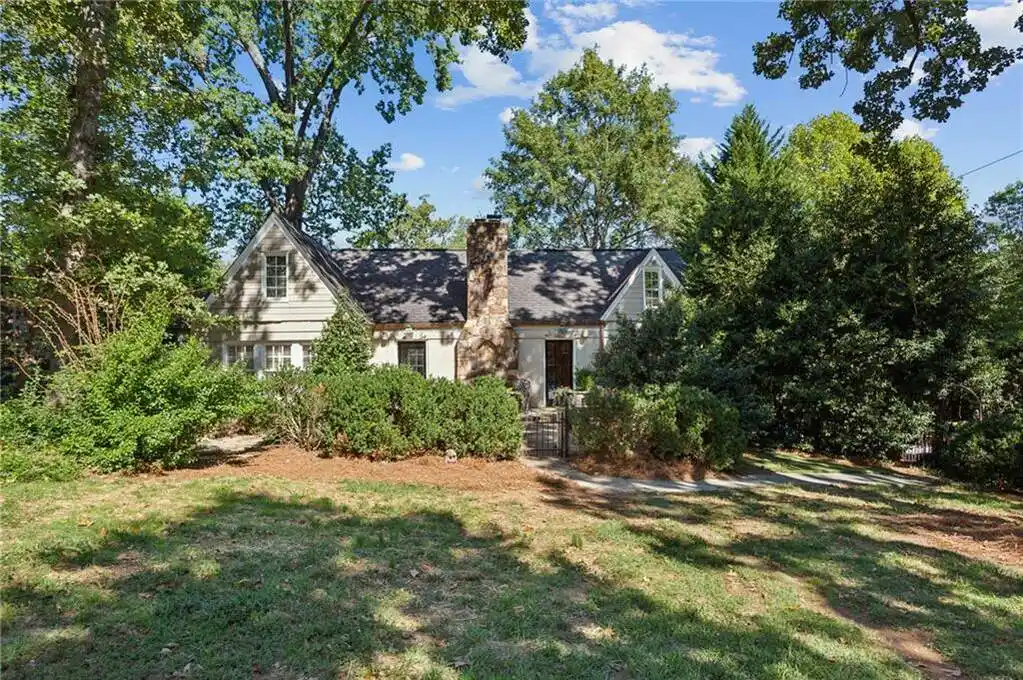 Charming Home  in Peachtree Heights East
