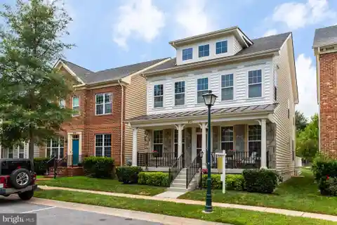 Active Lifestyle Home Backing Community Courts