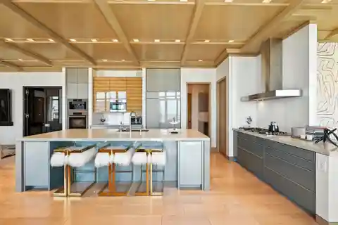 Ritz-Carlton Full Floor Penthouse with Captivating Views