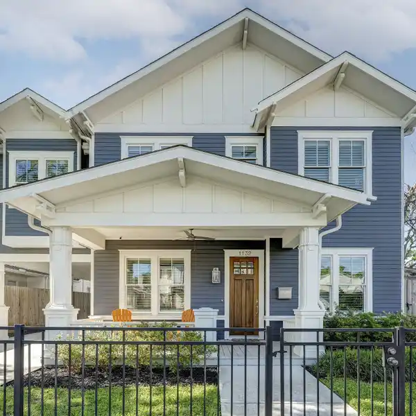 RECENTLY BUILT AND METICULOUSLY DESIGNED HOME