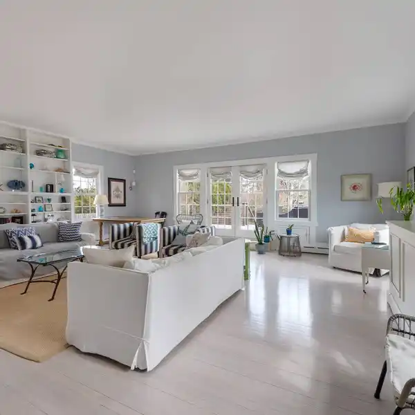 BEAUTIFULLY RENOVATED TRADITIONAL HOME FOR RENT