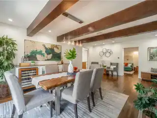 Exquisite Residence in Serene Naples Island
